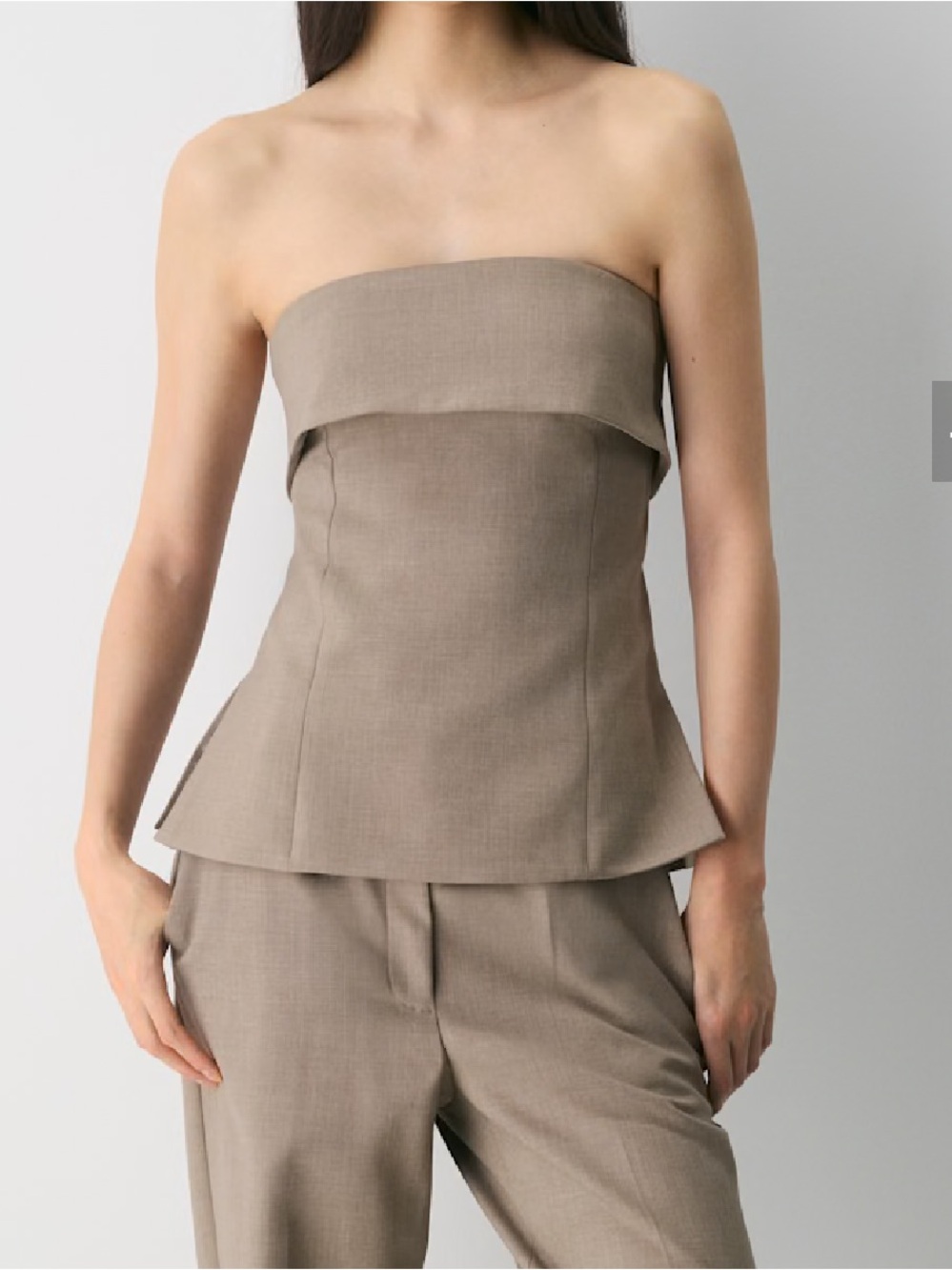 Babaton Element Tube Top - Eversential - Taupe